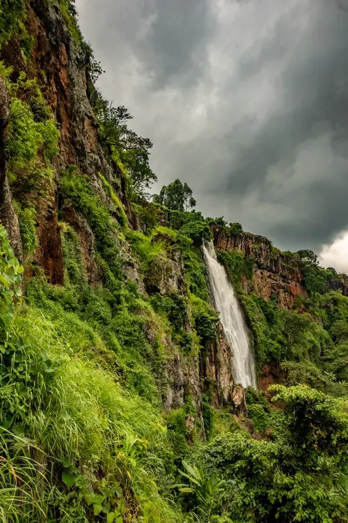 Sisiyi Waterfall